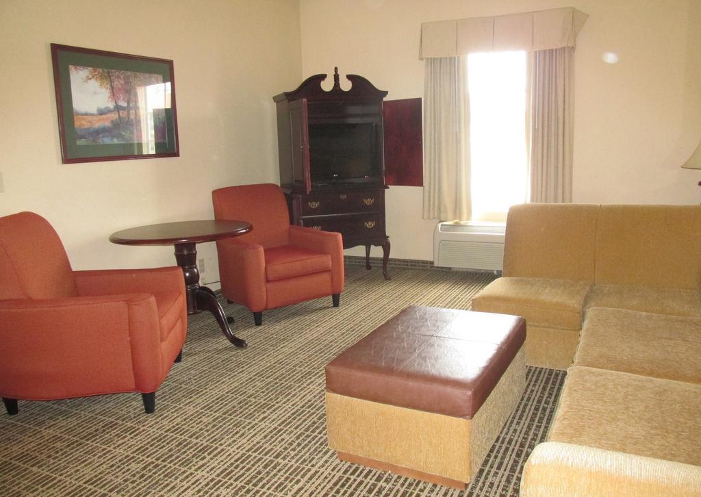 Baymont By Wyndham Lafayette Airport Hotel Luaran gambar