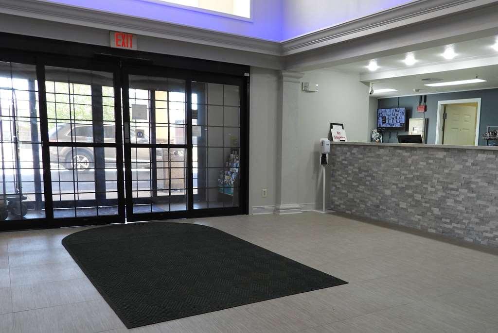 Baymont By Wyndham Lafayette Airport Hotel Dalaman gambar